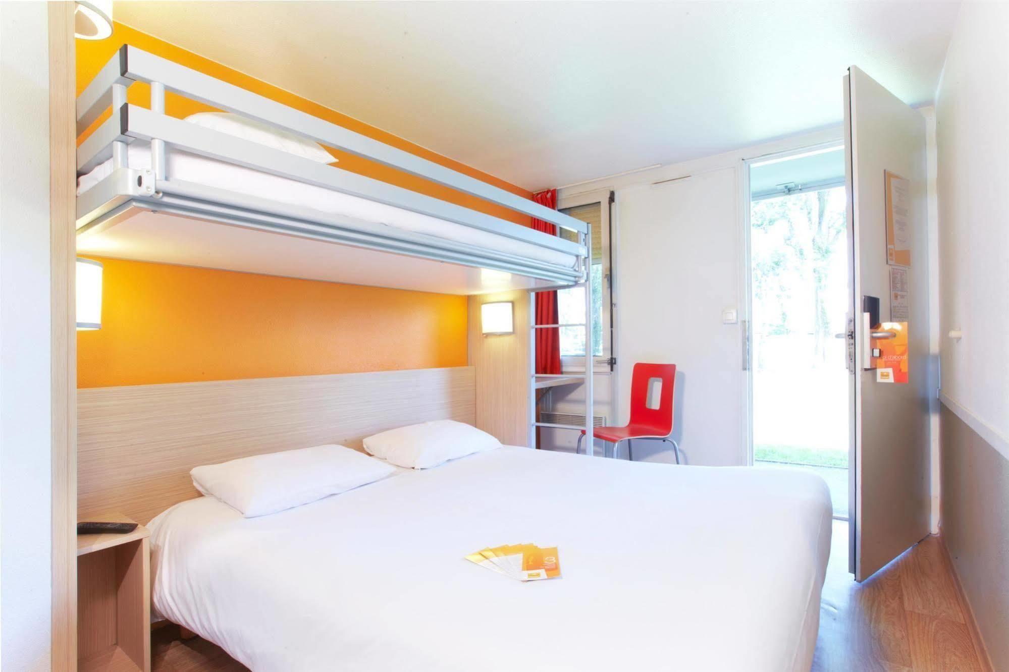 พรีเมียร์ คลาส เรมส์ ซุด - เบซาน Hotel แร็งส์ ภายนอก รูปภาพ